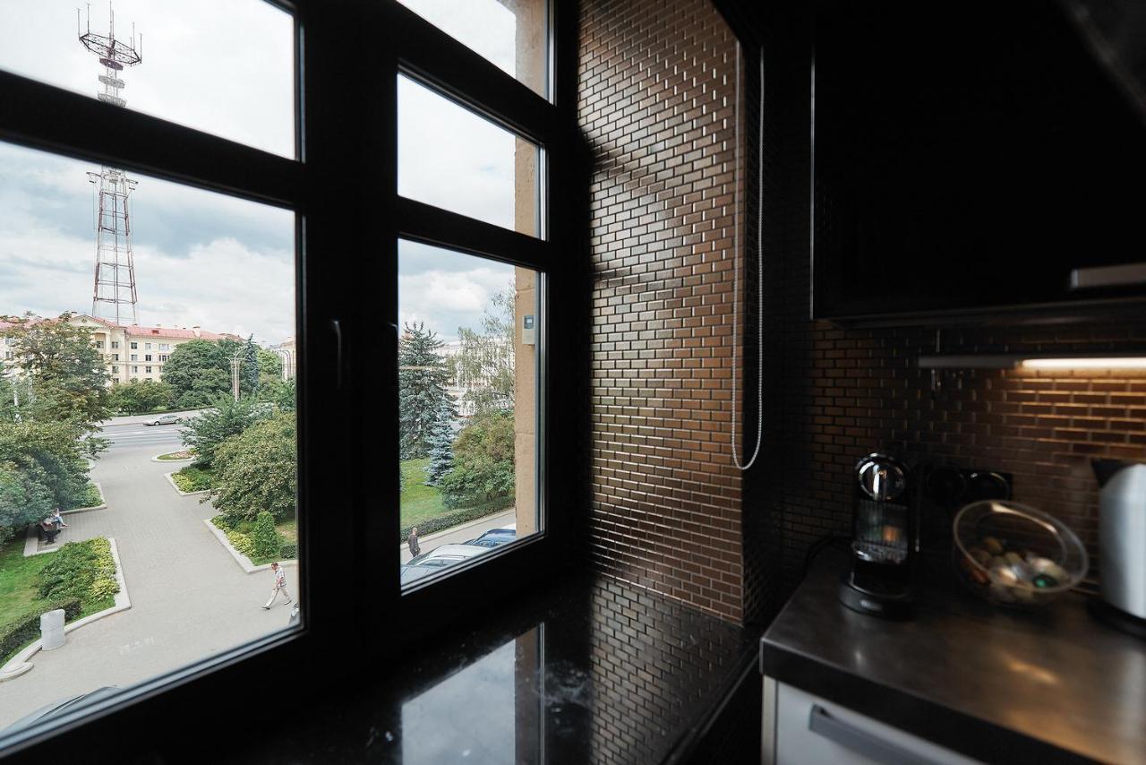So Fashionable Apartment In The Heart Of Minsk Exterior foto